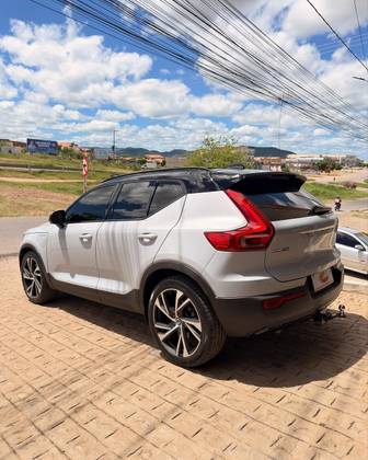 VOLVO XC40 1.5 T5 RECHARGE R-DESIGN GEARTRONIC